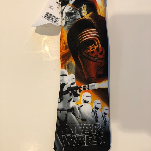 STAR WARS Tie— BRAND NEW - Picture 2 of 5